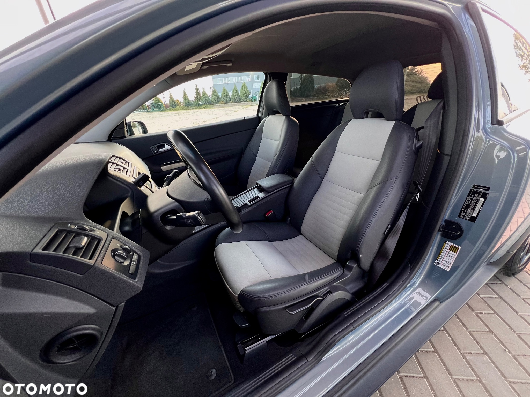 Volvo C30 T5 Momentum - 11