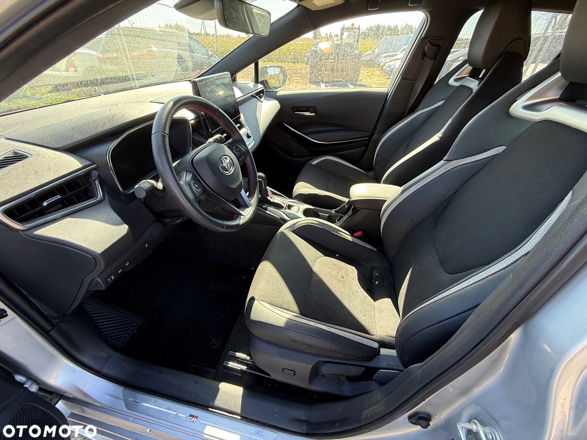 Toyota Corolla 1.8 Hybrid Business Edition - 16