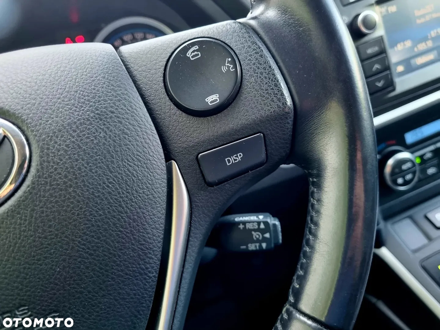 Toyota Auris Hybrid 135 Premium - 18