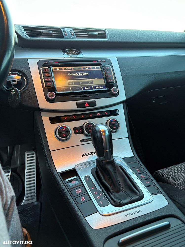 Volkswagen Passat Alltrack 2.0 TDI 4Motion DSG BlueMotion Tec - 8