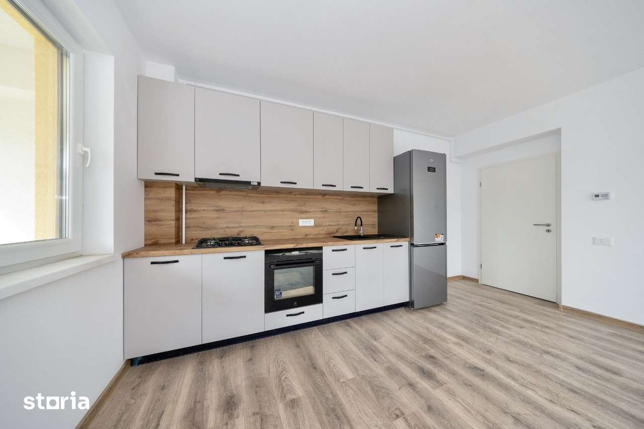 Studio 58 mp utili | 2 balcoane | Loc de parcare inclus | Zonă Coresi — fotografia 3