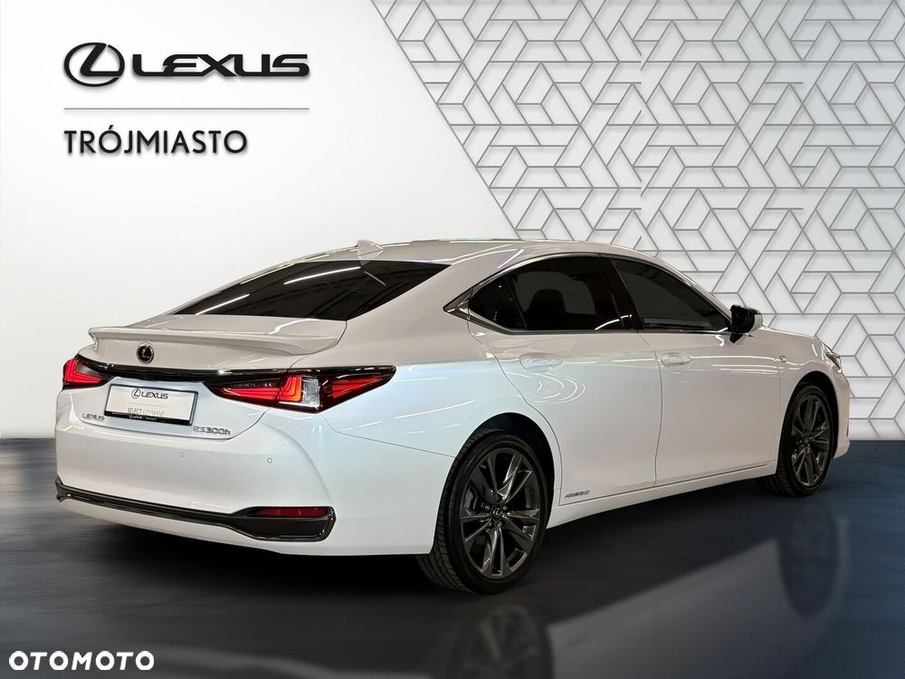 Lexus ES 300h F Sport Edition - 6
