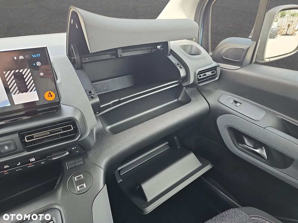 Peugeot Partner RIFTER 1.5 diesel 130KM automat - 27