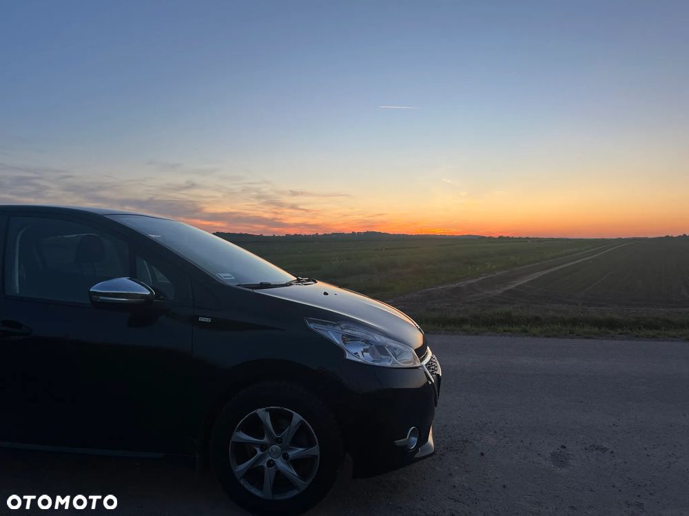 Peugeot 208 1.2 PureTech Style - 17