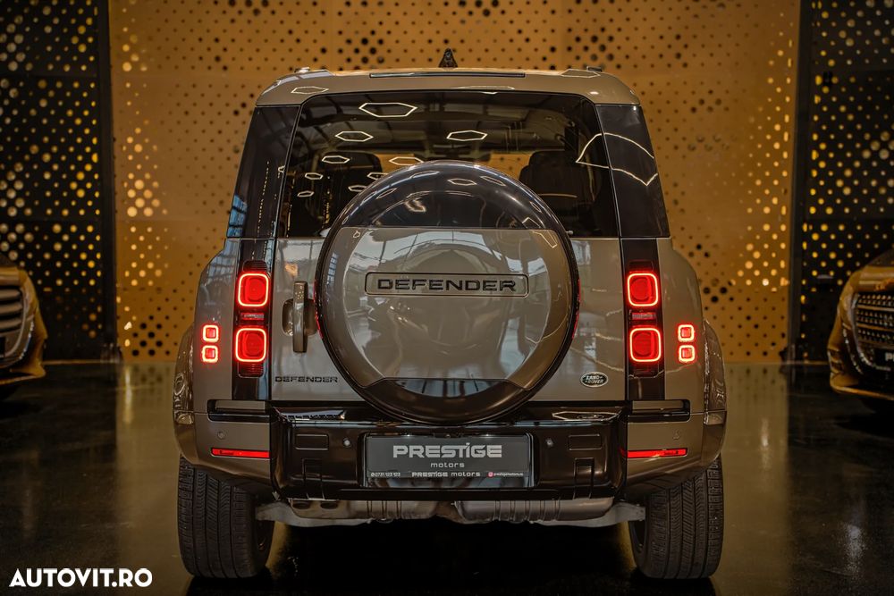 Land Rover Defender 90 3.0D 250 MHEV Hard Top X-Dynamic SE - 6