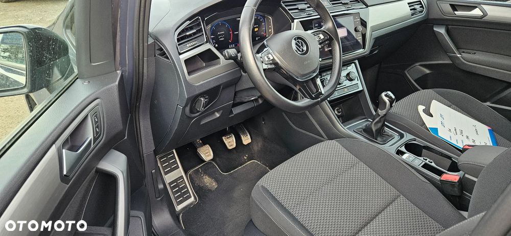 Volkswagen Touran 2.0 TDI BMT SCR Trendline - 8