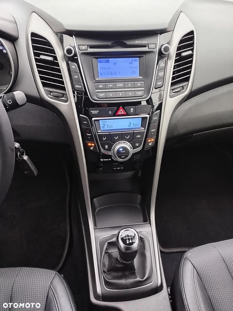 Hyundai i30 1.4 Premium - 11