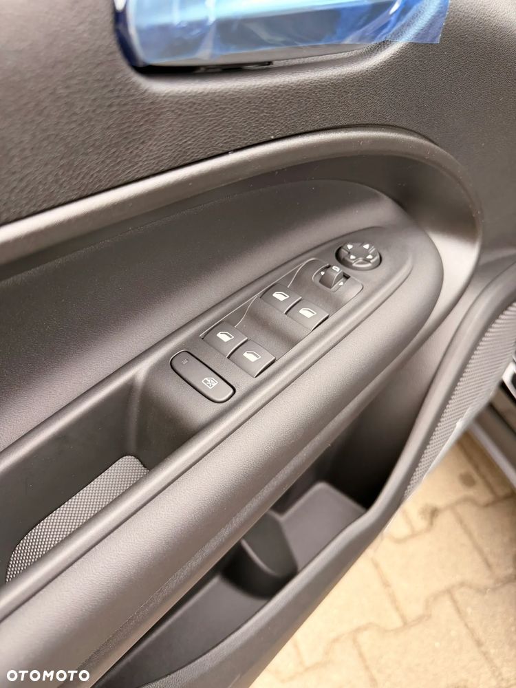 Jeep Avenger 1.2 T3 mHEV Black Edition FWD eDCT6 - 17