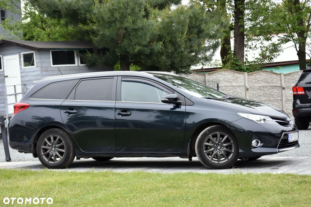 Toyota Auris 2.0 D-4D START Edition - 12