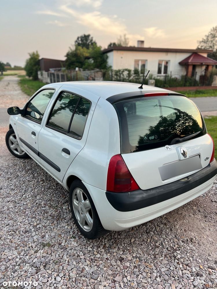 Renault Clio 1.5 dCi Authentique - 4