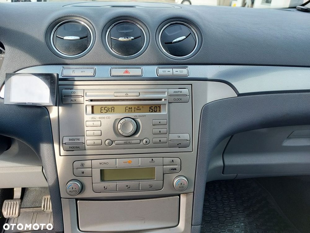Ford S-Max - 23
