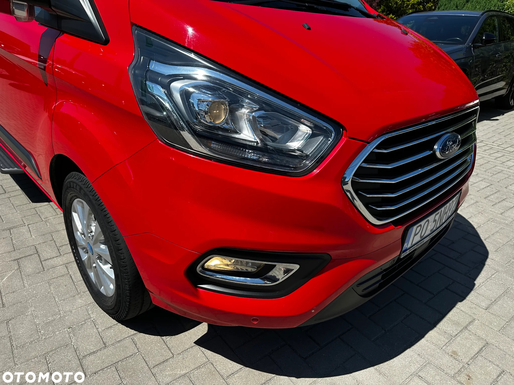 Ford Tourneo Custom - 34