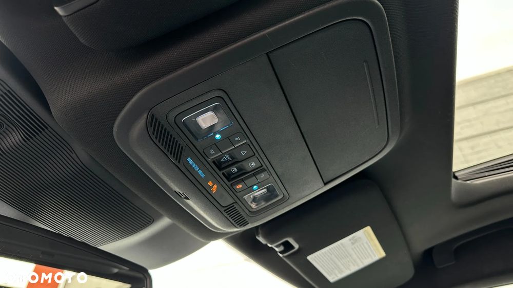 Ford Explorer 3.0 EcoBoost PHEV 4WD ST-Line - 24