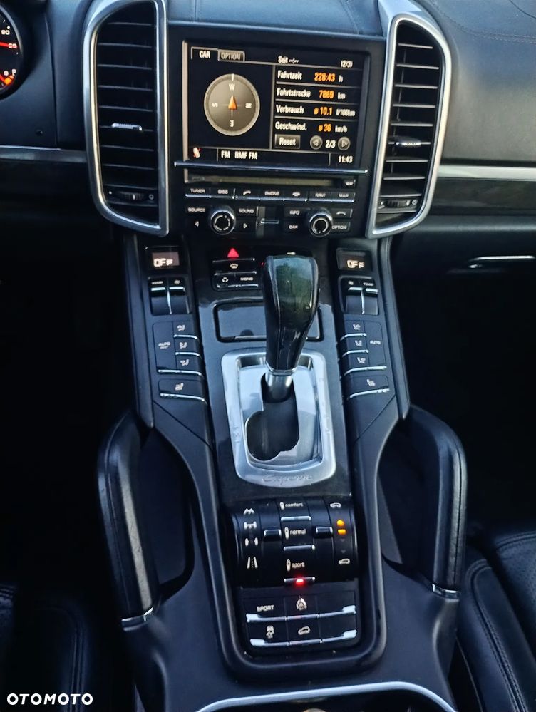 Porsche Cayenne - 37