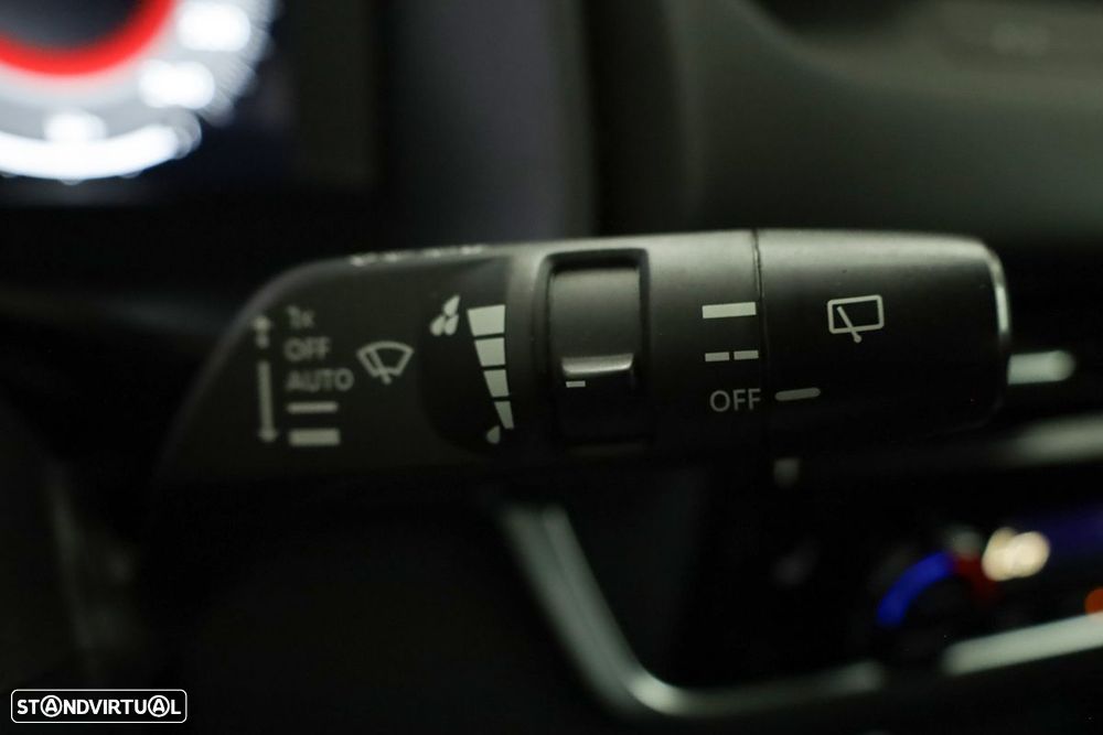 Nissan Qashqai 1.3 DIG-T N-Connecta LED Xtronic - 19