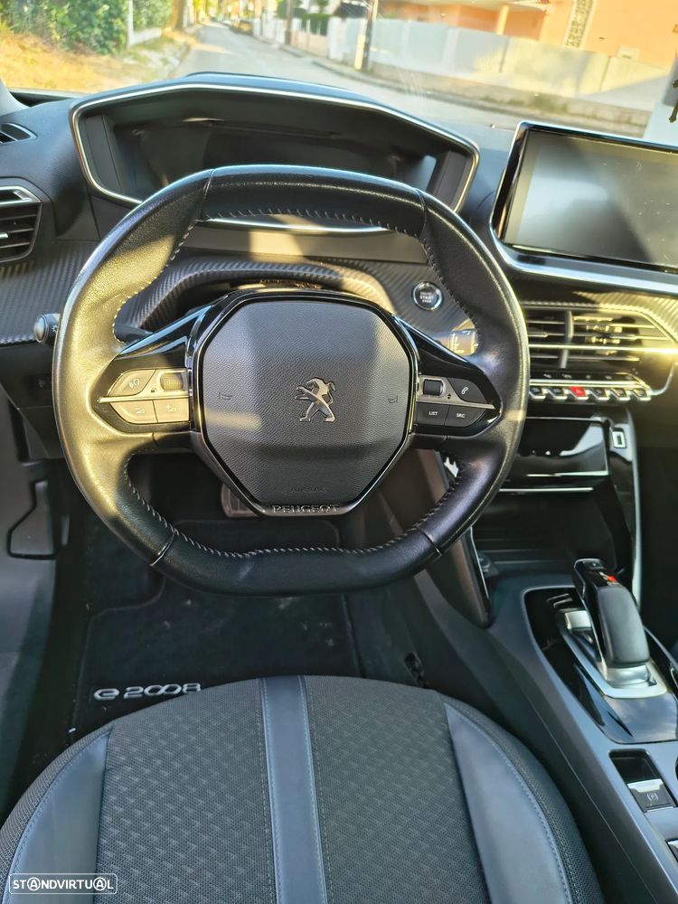 Peugeot 2008 - 5