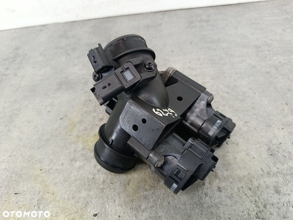 PRZEPUSTNICA VOLVO C30 9686487880 25352157 1.6 D - 1