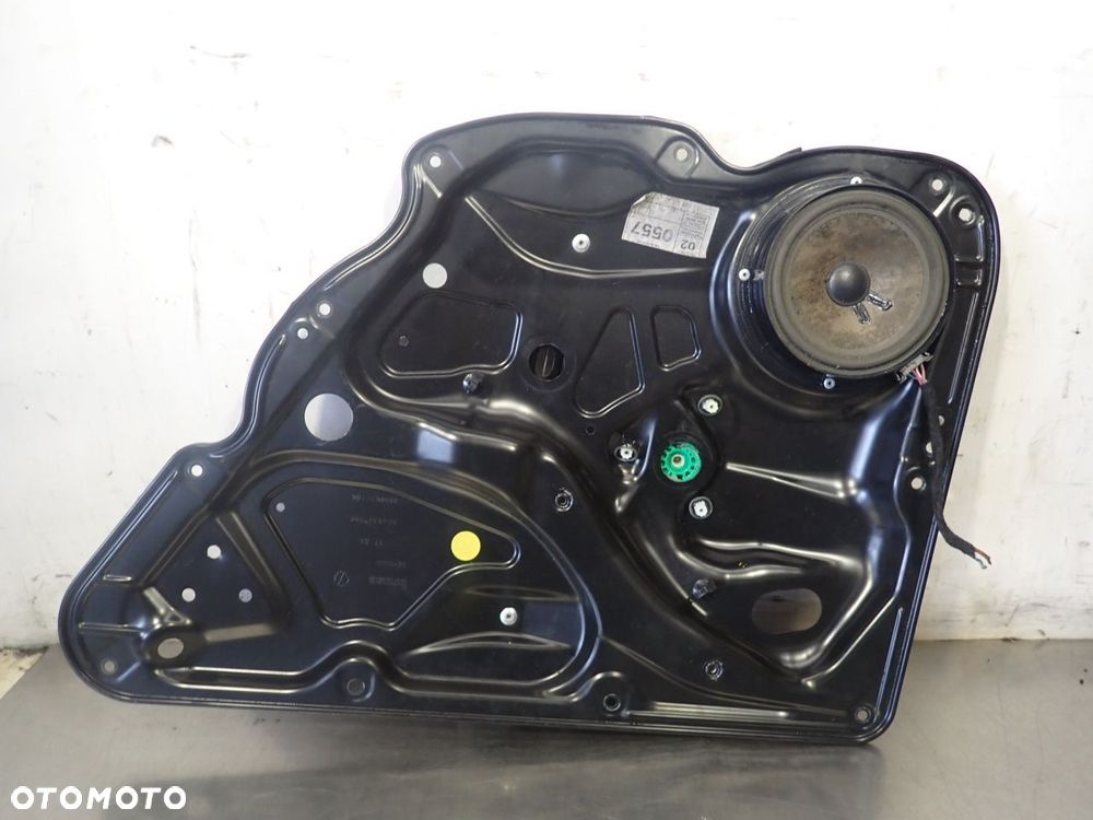 MECHANIZM SZYBY PRAWY TYŁ VOLKSWAGEN PASSAT B6 - 1