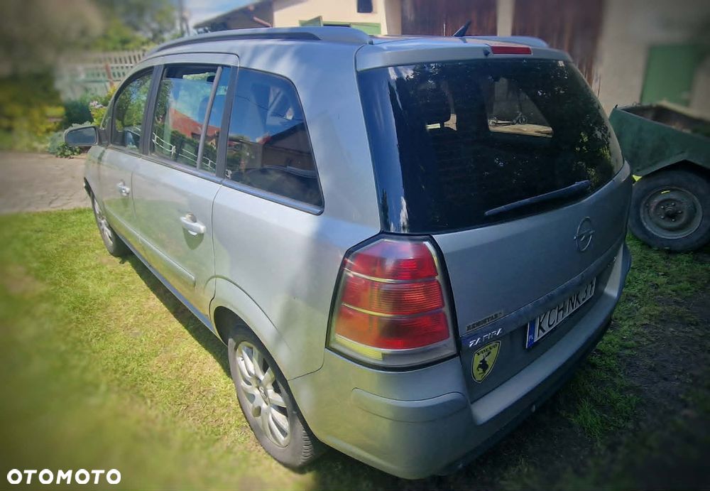 Opel Zafira - 4