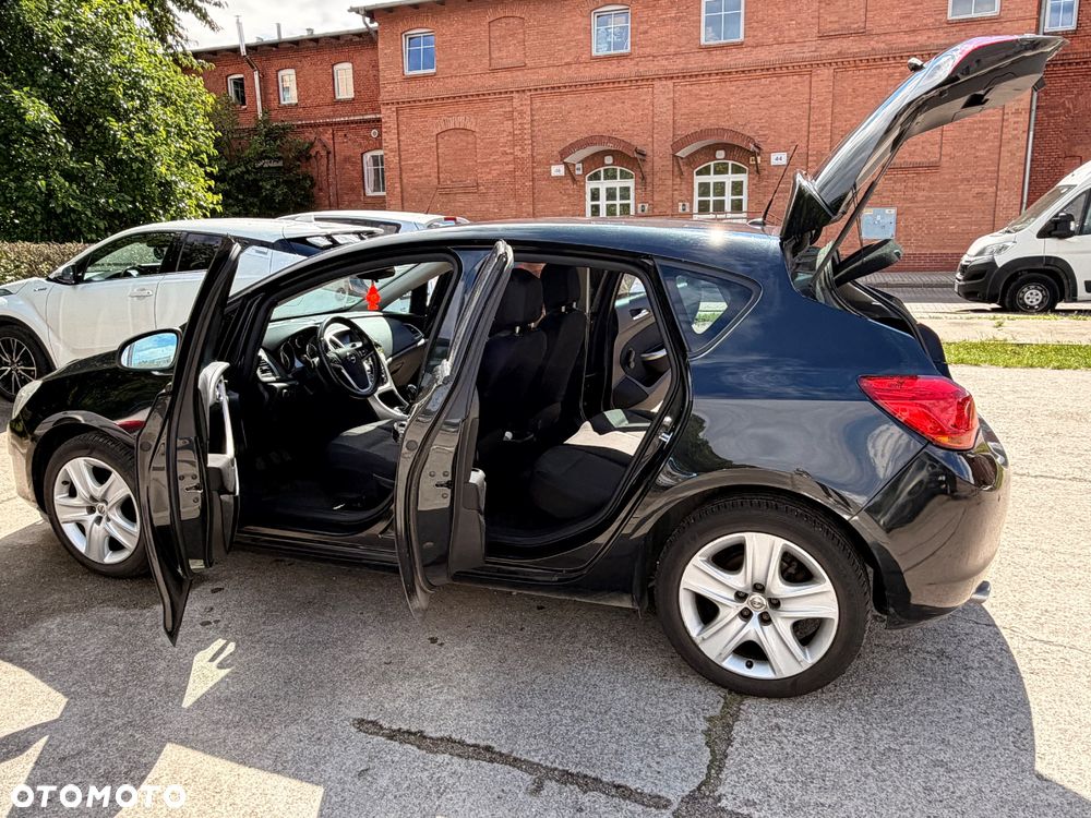 Opel Astra 1.4 Turbo - 2