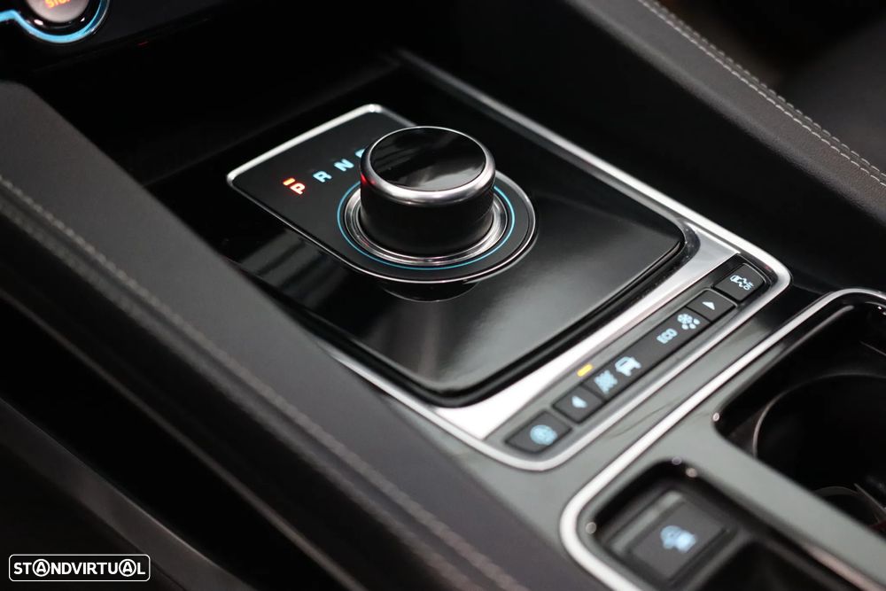 Jaguar F-Pace 25d AWD Aut. R-Sport - 8