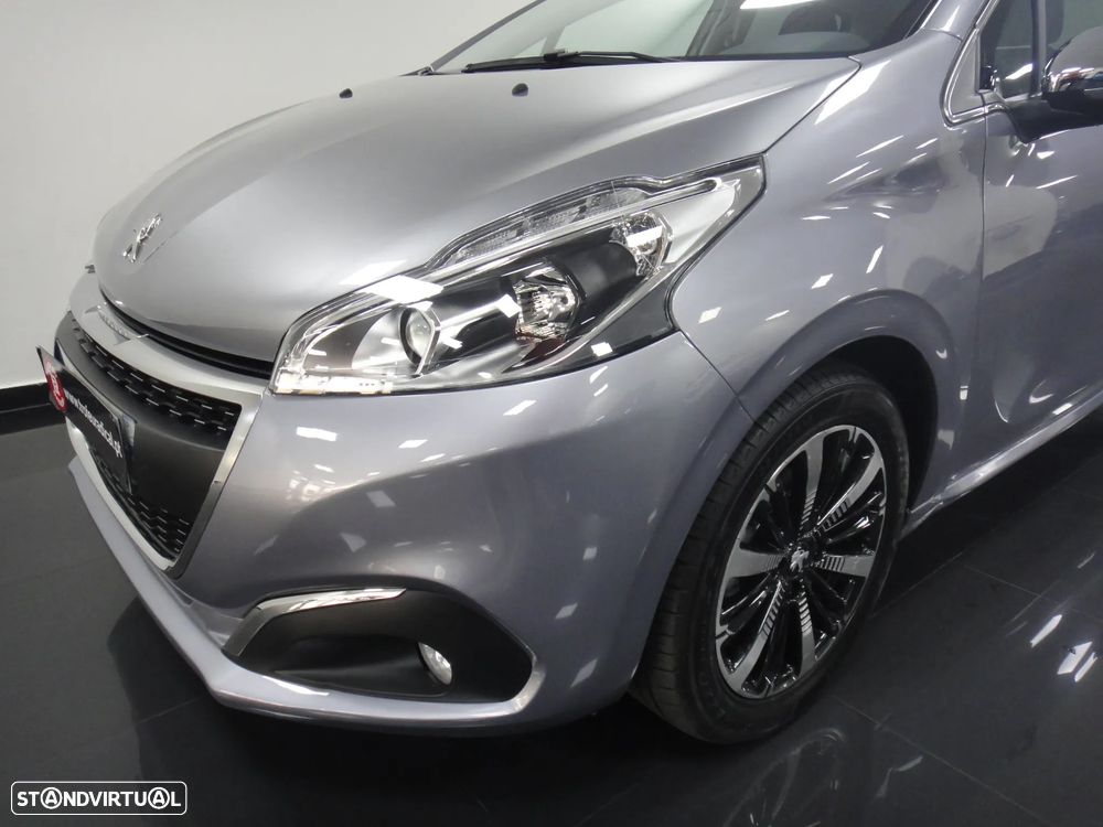 Peugeot 208 PureTech 110 Stop & Start EAT6 Tech Edition - 4