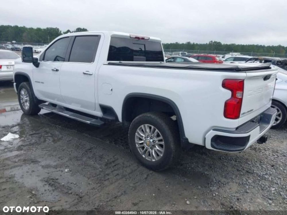 Chevrolet Silverado - 5