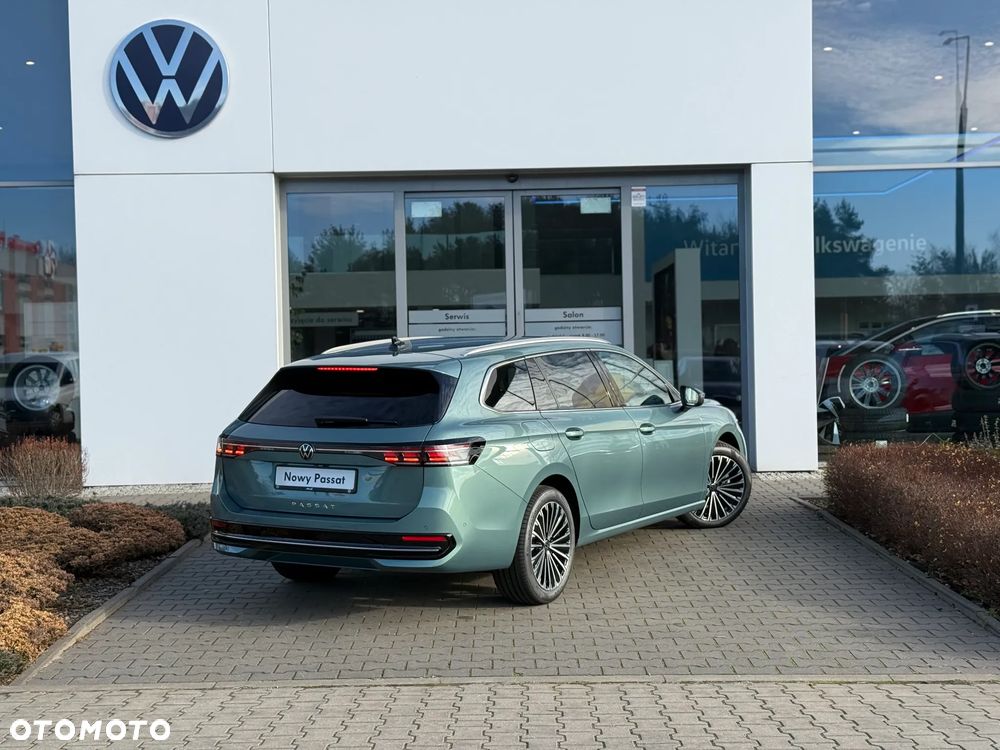 Volkswagen Passat 2.0 TDI SCR Elegance DSG - 4