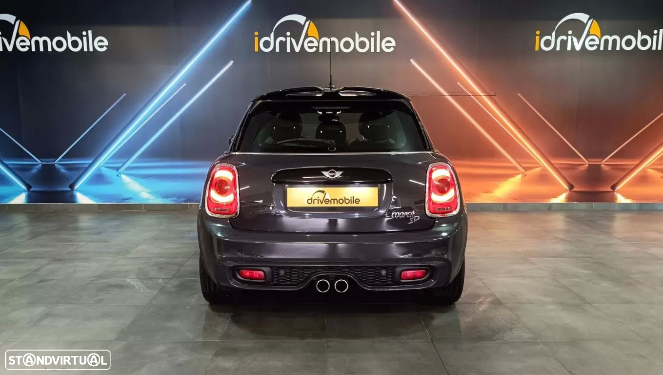 MINI 5 Portas Cooper SD Auto - 4