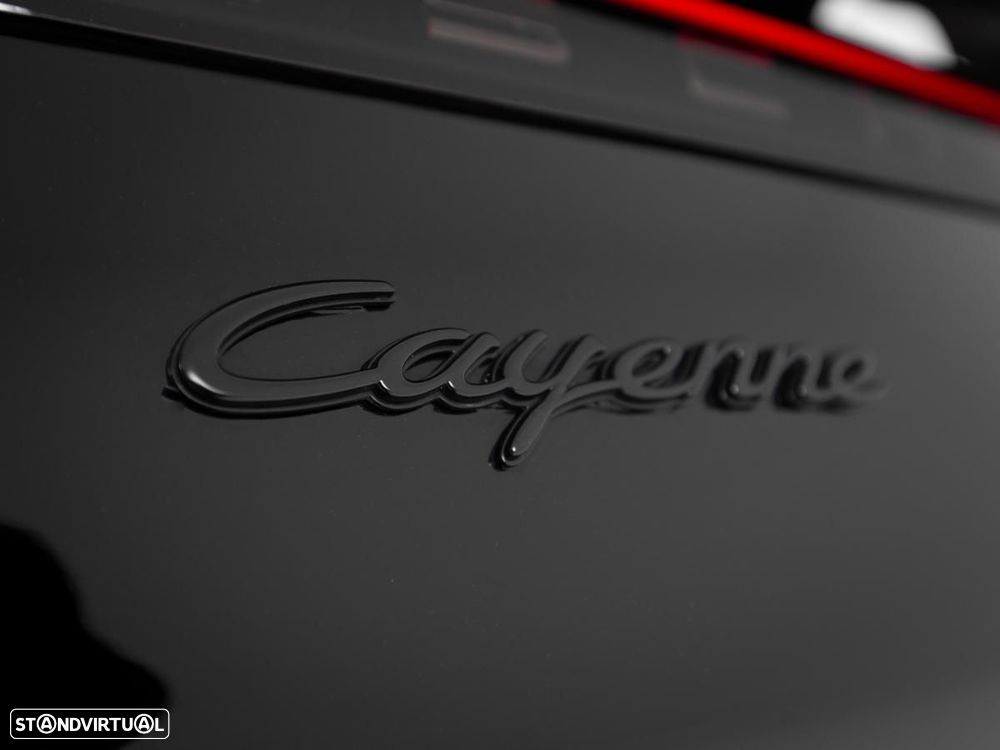 Porsche Cayenne Coupé E-Hybrid - 18