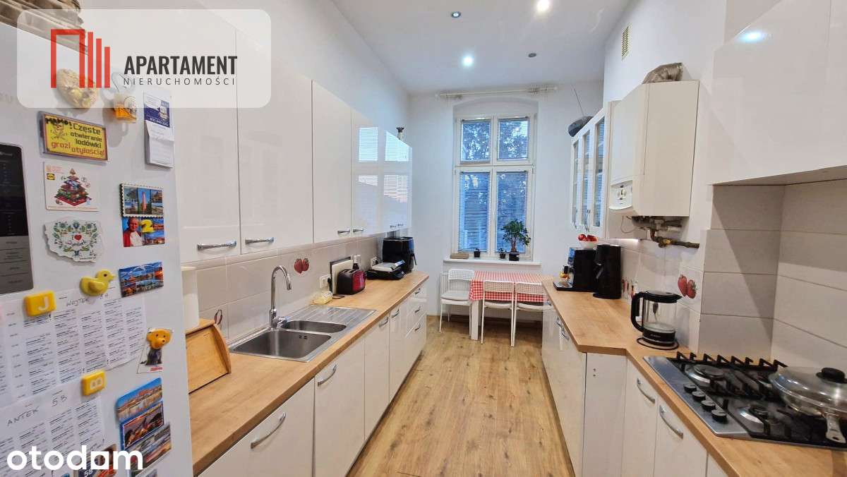 Mieszkanie 4 pokojowe, duży balkon, garaż.