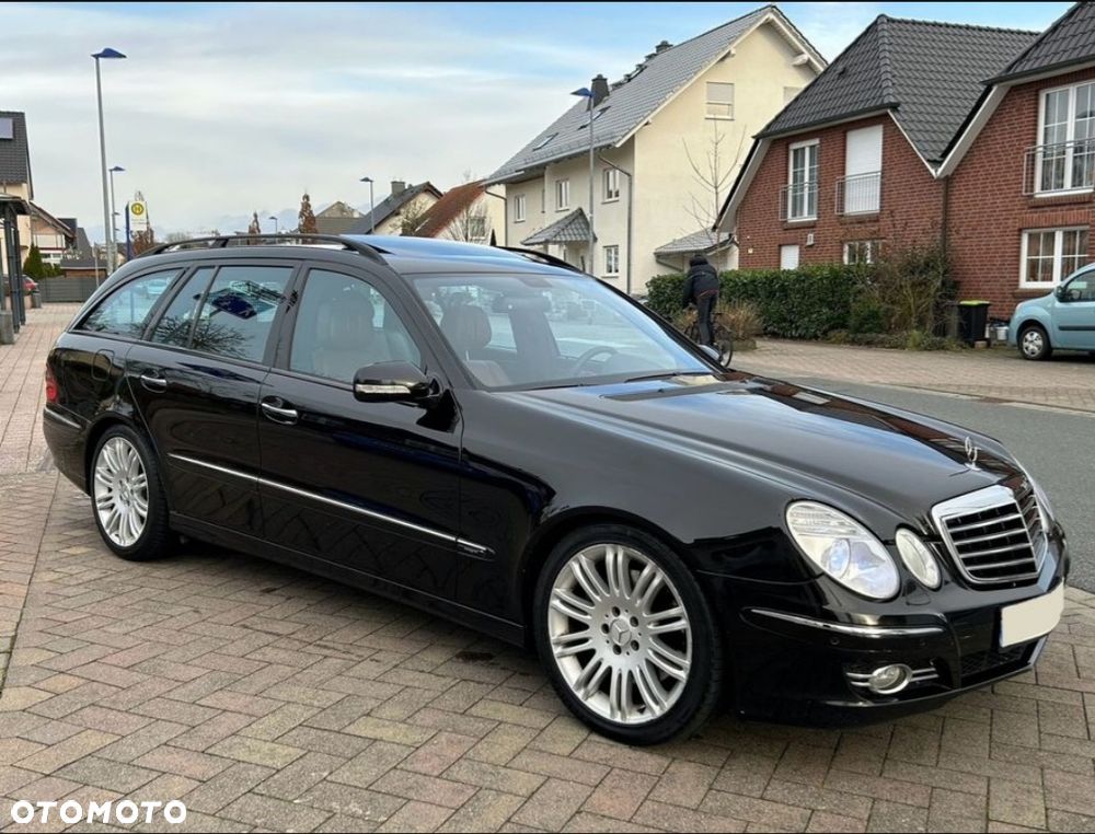 Mercedes-Benz Klasa E 320 CDI 4-Matic T Avantgarde - 1