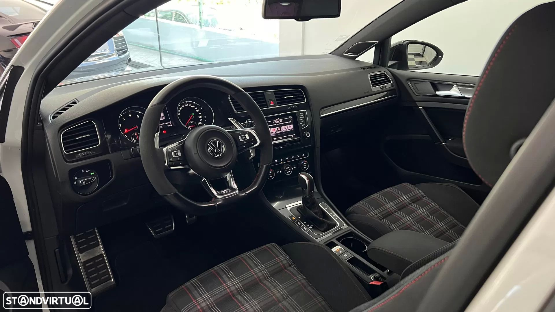 VW Golf 2.0 TSi GTi DSG - 16