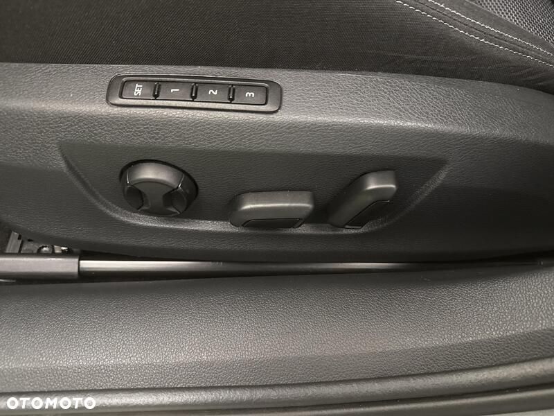 Skoda Superb 2.0 TDI SCR Style DSG - 18