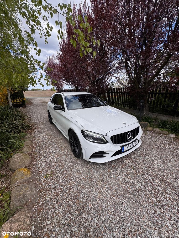 Mercedes-Benz Klasa C 300 d 4Matic 9G-TRONIC Night Edition - 12