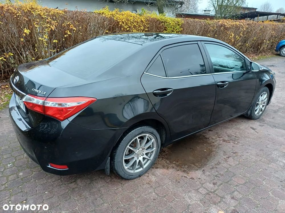 Toyota Corolla 1.6 Classic Plus - 11