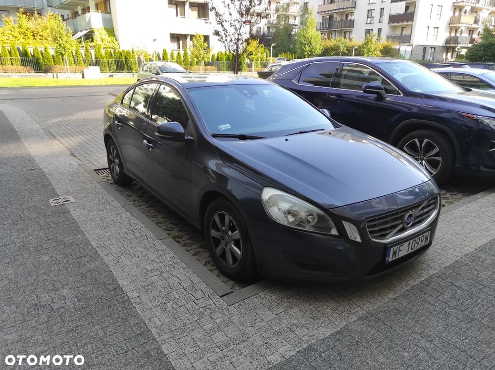 Volvo S60 D2 Summum - 3
