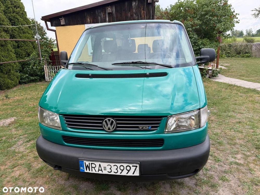 Volkswagen Caravelle - 2