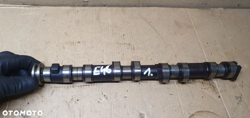Wałek rozrządu ssący BMW 3 E46 N42 N46 - 1