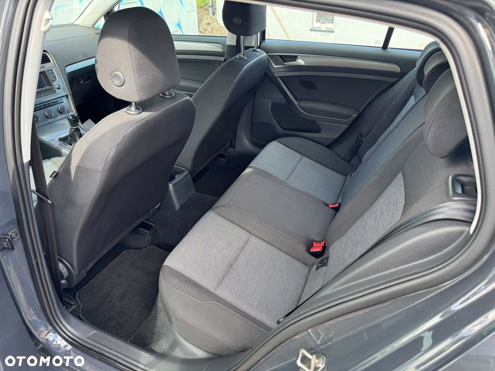 Volkswagen Golf 1.2 TSI BlueMotion Technology Cup - 27