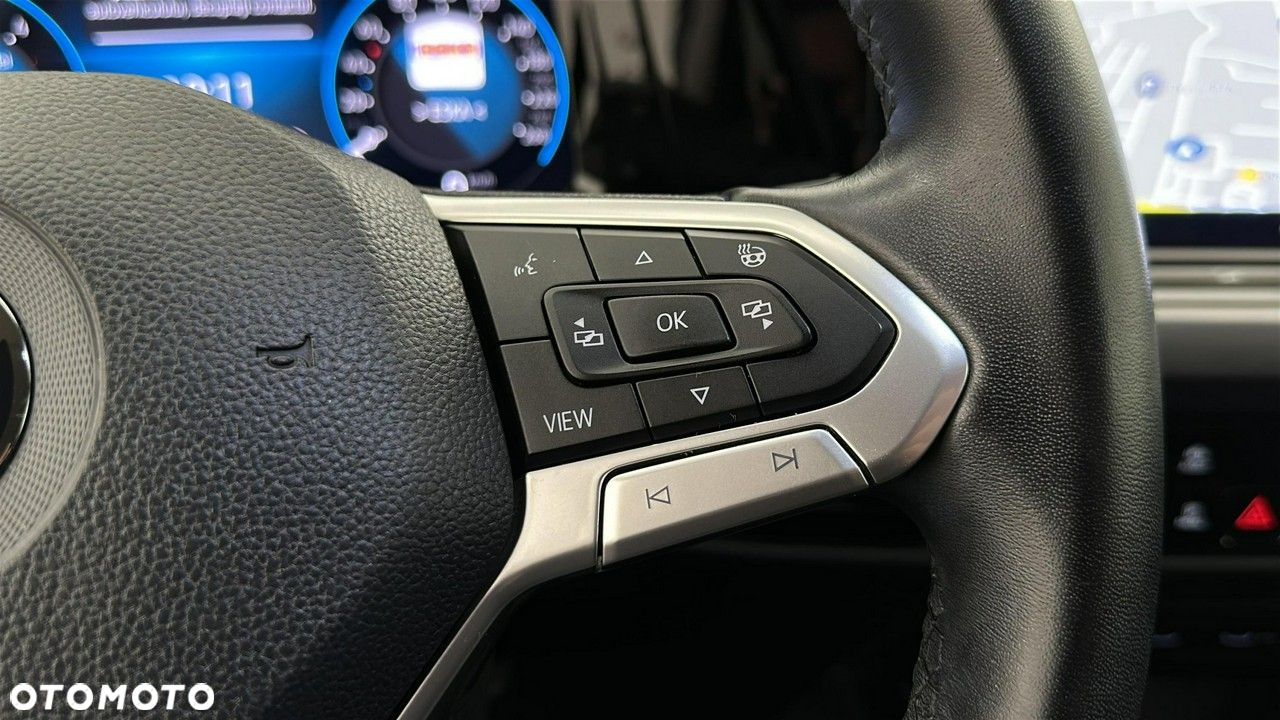 Volkswagen Golf - 23