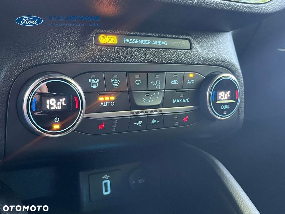 Ford Focus 2.0 EcoBlue STart-Stopp-System ST-LINE - 17