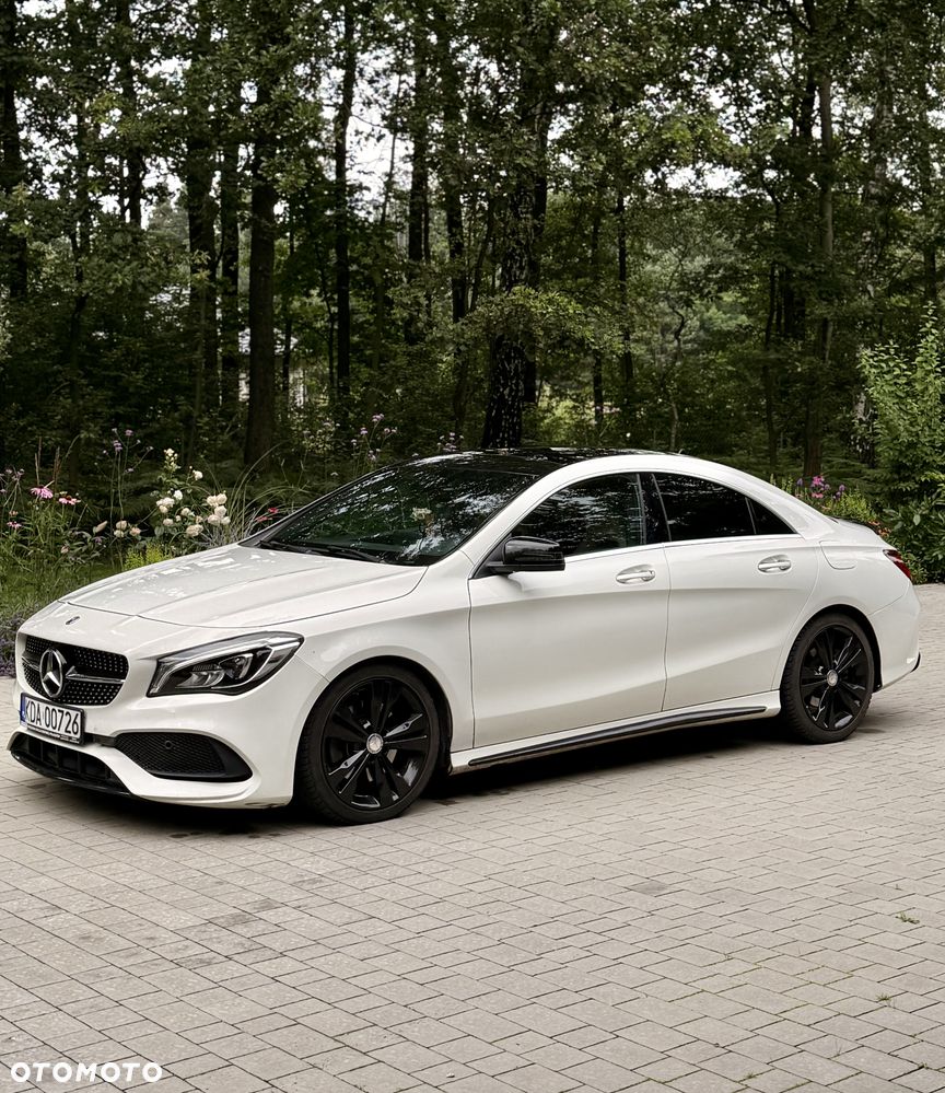 Mercedes-Benz CLA 250 7G-DCT Urban - 1