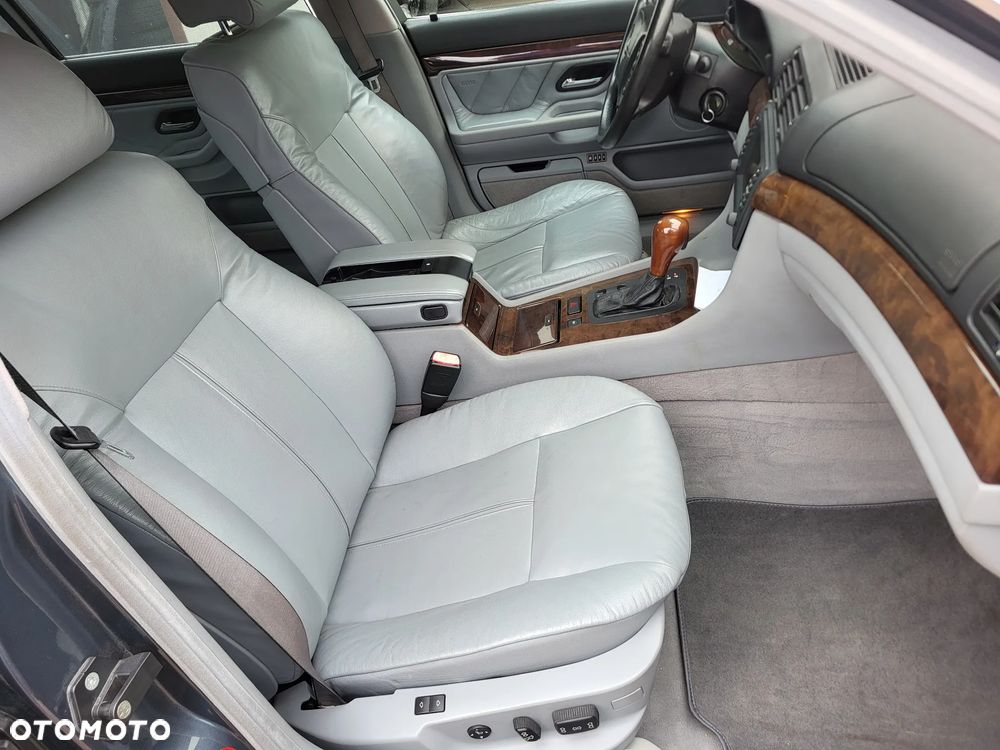 BMW Seria 7 740iL - 20