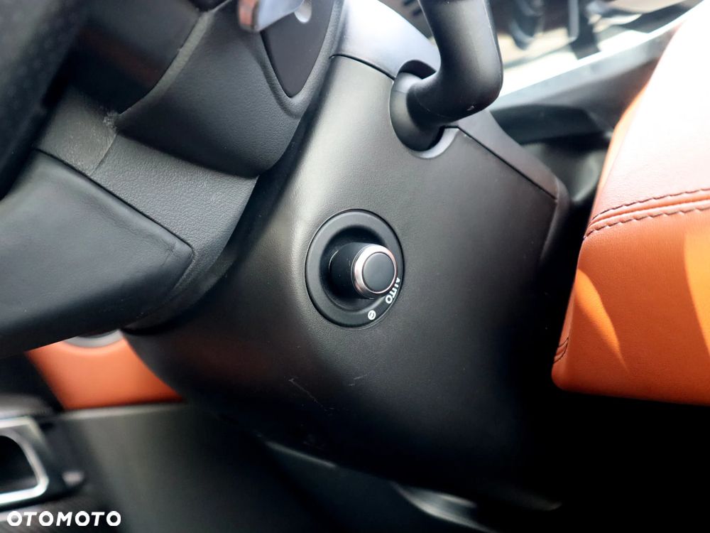 Land Rover Range Rover Sport - 27