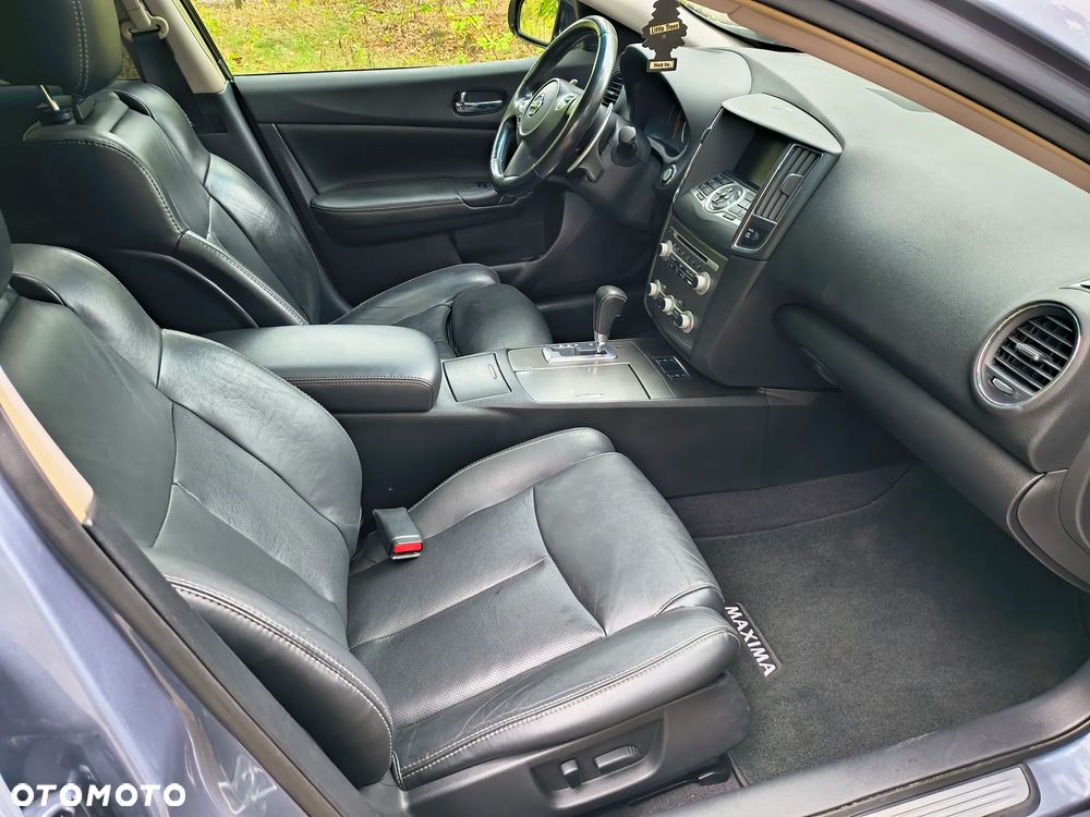 Nissan Maxima 3.5 S - 32