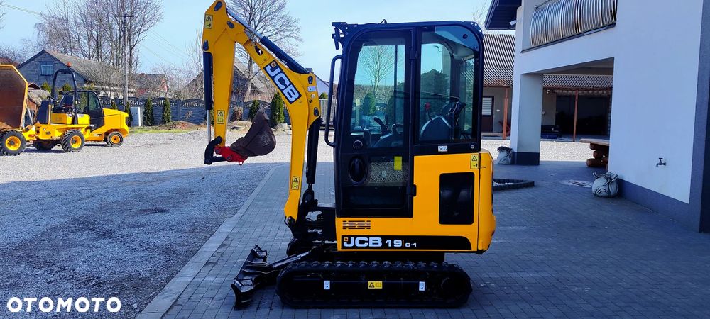 JCB JCB 19 C -1 ful opcja najbogatsza jak nowa mini koparka sprowadzona 8020 1 wł 8018 okazja 16 - 3