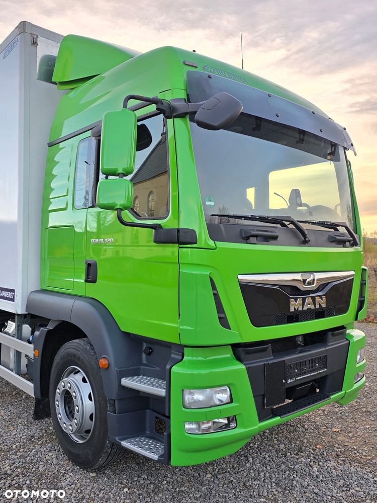 MAN TGM 18.320 / 18.290 / 15.290 / IZOTERMA / WINDA / 19PALET / E6  / 08.2018 / LIFT / SPROWADZONY / AUTOMAT / SYPIALKA / PIERWSZY WŁAŚCICIEL / BOCZNE DRZWI / STAN BARDZO DOBRY - 10