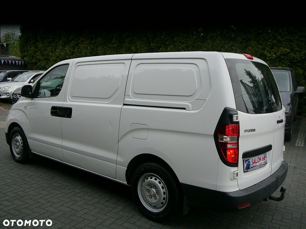 Hyundai H-1 - 17
