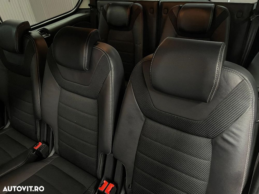 Ford Galaxy - 15